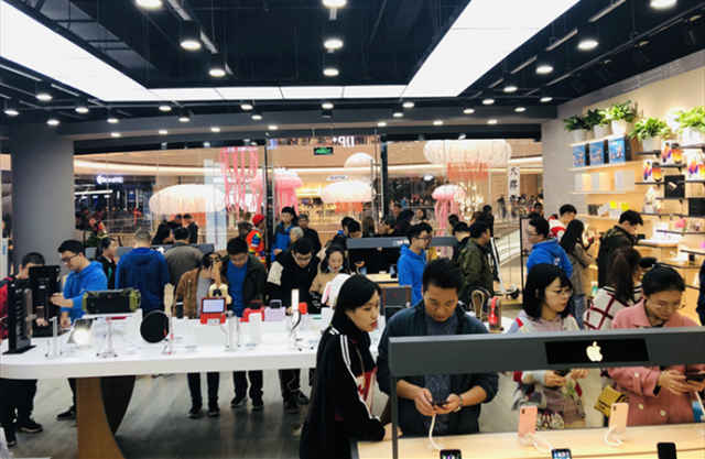 迪信通喜迎25周年 新零售交出满意答卷，通信器材零售再创辉煌